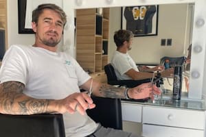 Fue bicampeón con Boca, una frase de su hija lo hizo replantearse todo y ahora es peluquero